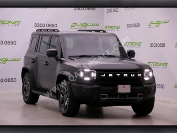Jetour  T2  Luxury  2025  Automatic  8,000 Km  4 Cylinder  Four Wheel Drive (4WD)  SUV  Black  With Warranty