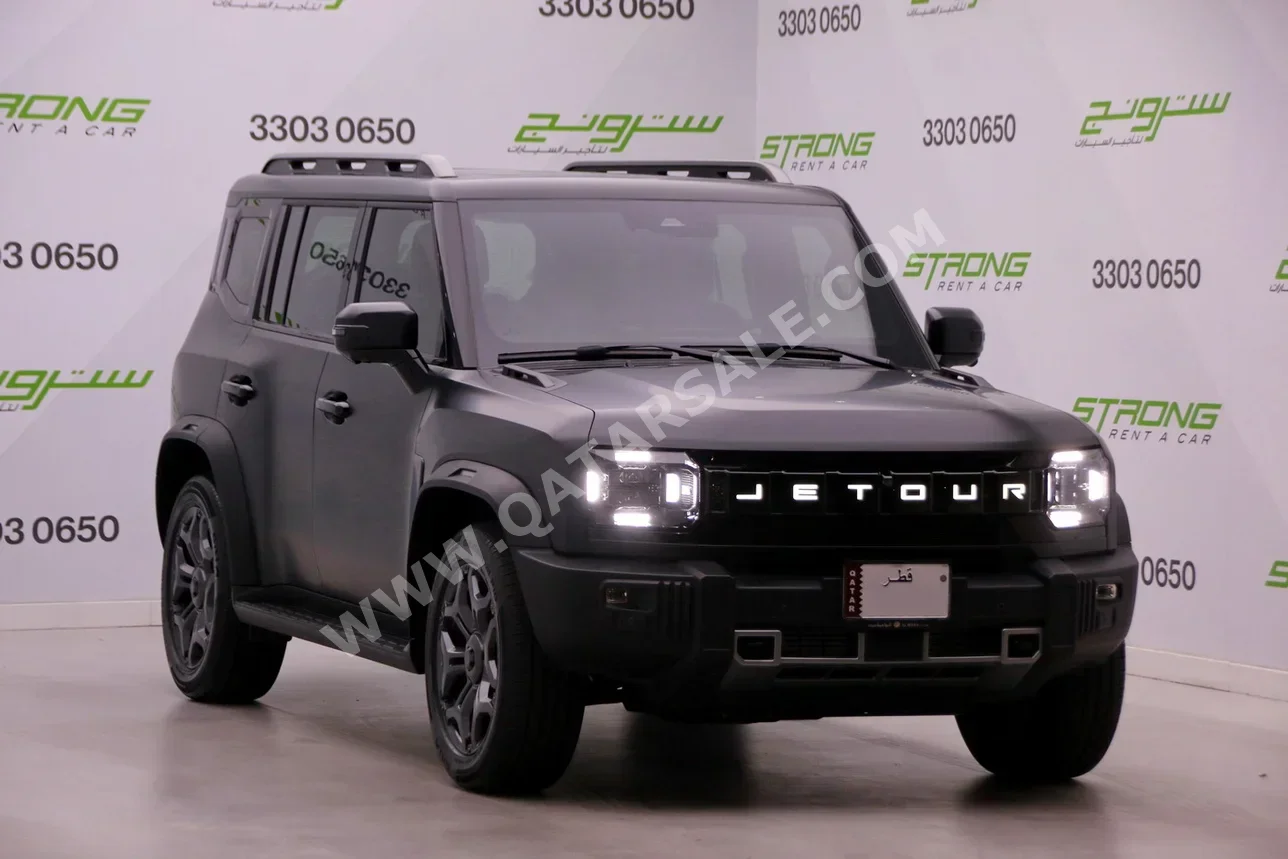 Jetour  T2  Luxury  2025  Automatic  8,000 Km  4 Cylinder  Four Wheel Drive (4WD)  SUV  Black  With Warranty