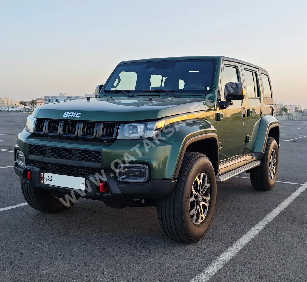 BAIC  BJ40 C  2024  Automatic  2,700 Km  4 Cylinder  Four Wheel Drive (4WD)  SUV  Olive Green  With Warranty