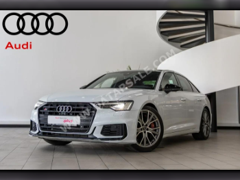 Audi  S  6  2023  Automatic  33,000 Km  6 Cylinder  All Wheel Drive (AWD)  Sedan  White  With Warranty