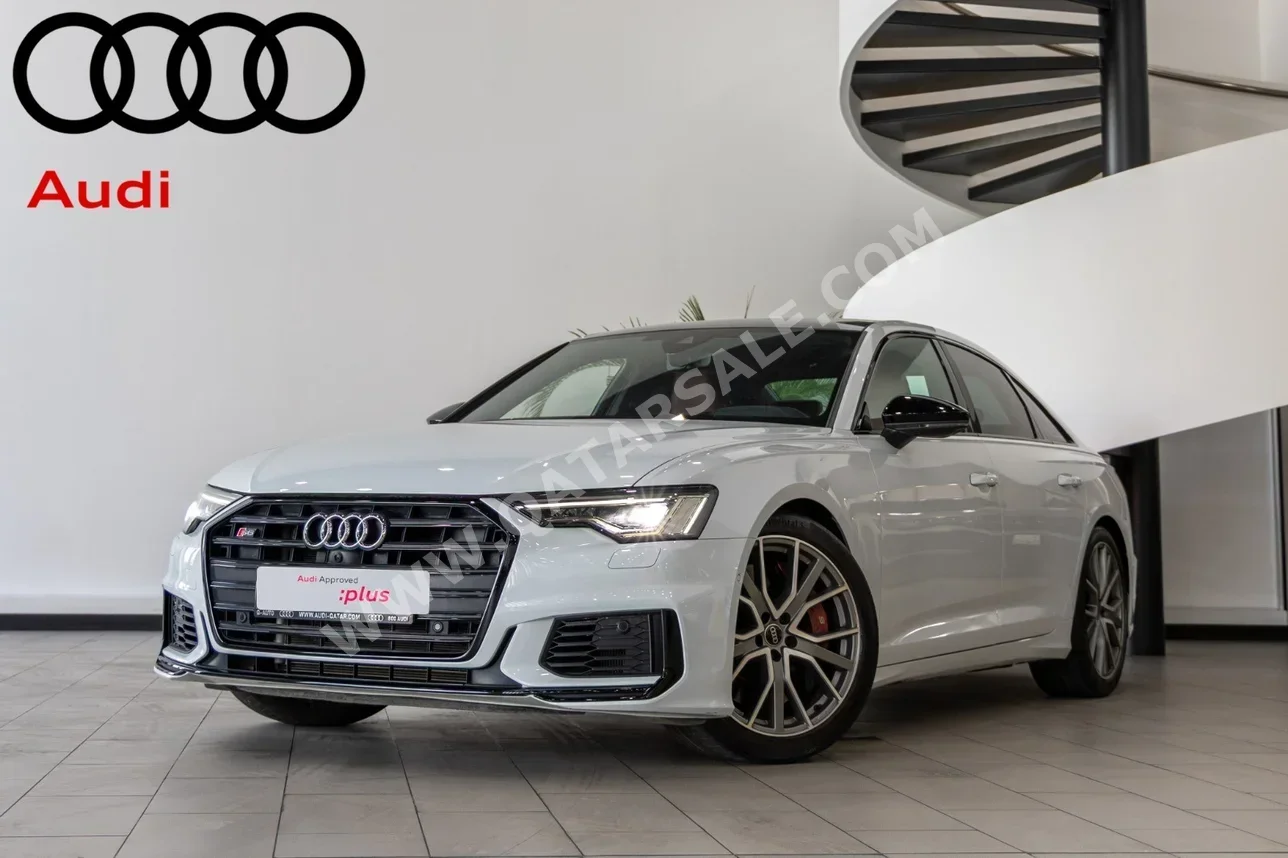 Audi  S  6  2023  Automatic  33,000 Km  6 Cylinder  All Wheel Drive (AWD)  Sedan  White  With Warranty