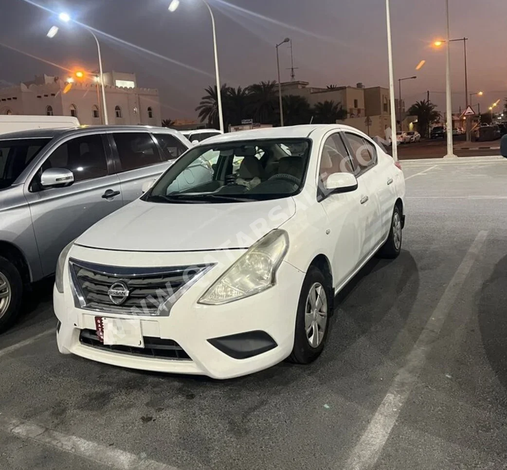 Nissan  Sunny  2014  Automatic  220,000 Km  4 Cylinder  Sedan  White