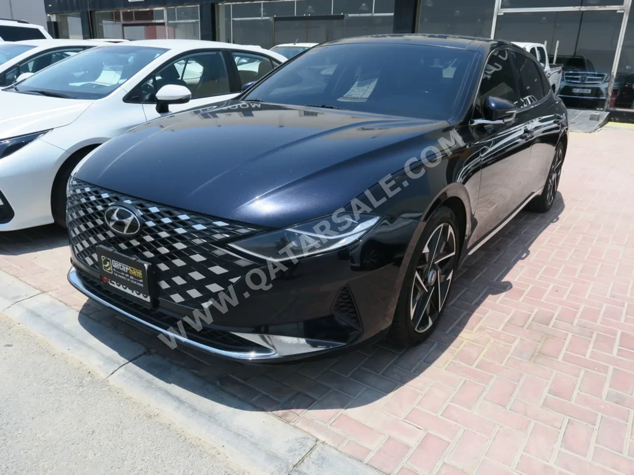 Hyundai  Azera  2021  Automatic  90,000 Km  6 Cylinder  Front Wheel Drive (FWD)  Sedan  Blue
