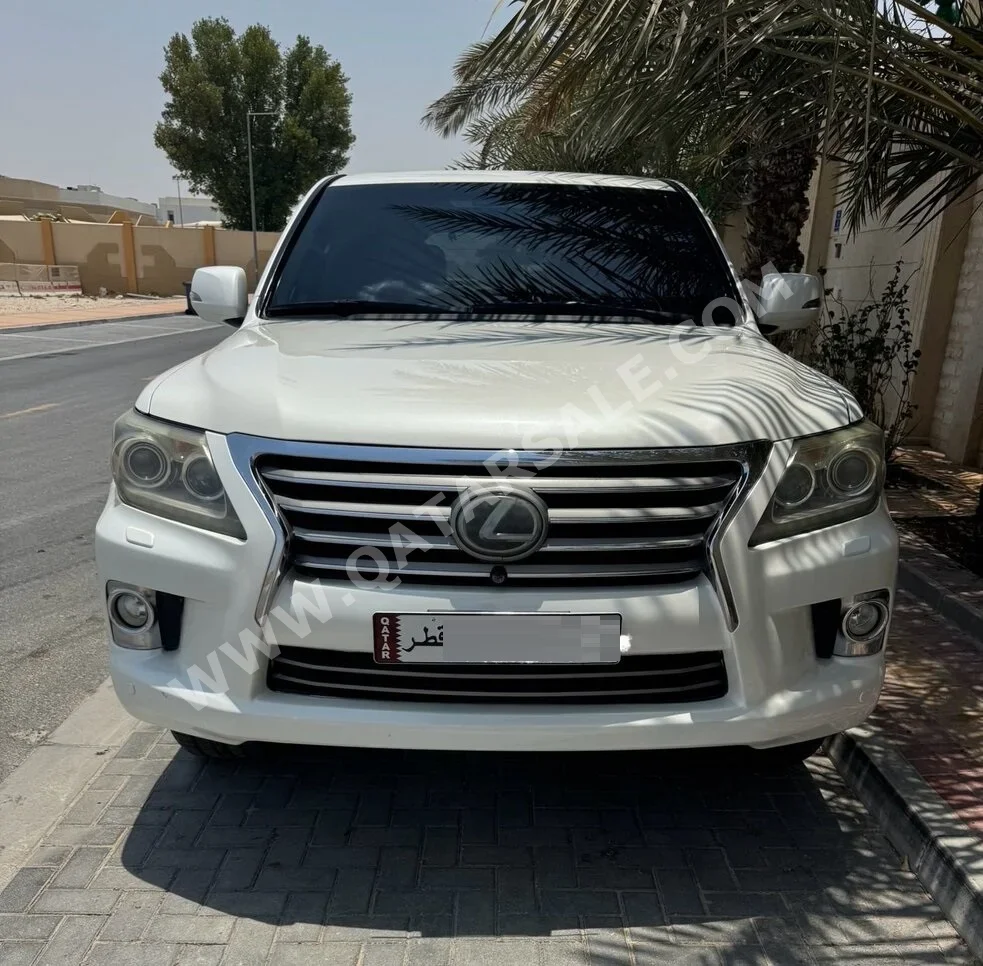 لكزس  ال اكس  570  2012  اوتوماتيك  239,000 كم  8 سلندر  دفع رباعي  اس يو في  أبيض