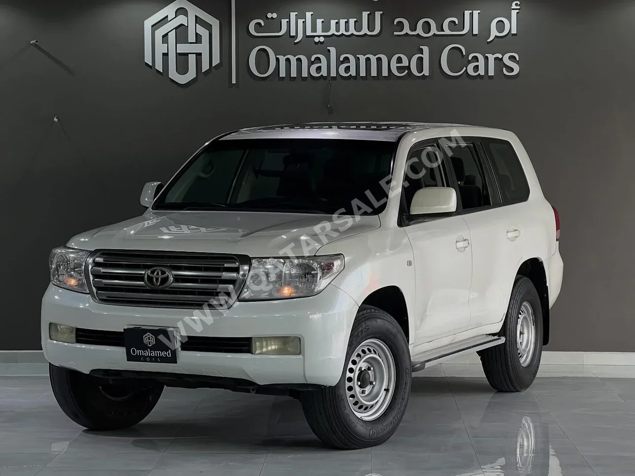 Toyota  Land Cruiser  G  2010  Automatic  456,000 Km  6 Cylinder  Four Wheel Drive (4WD)  SUV  White