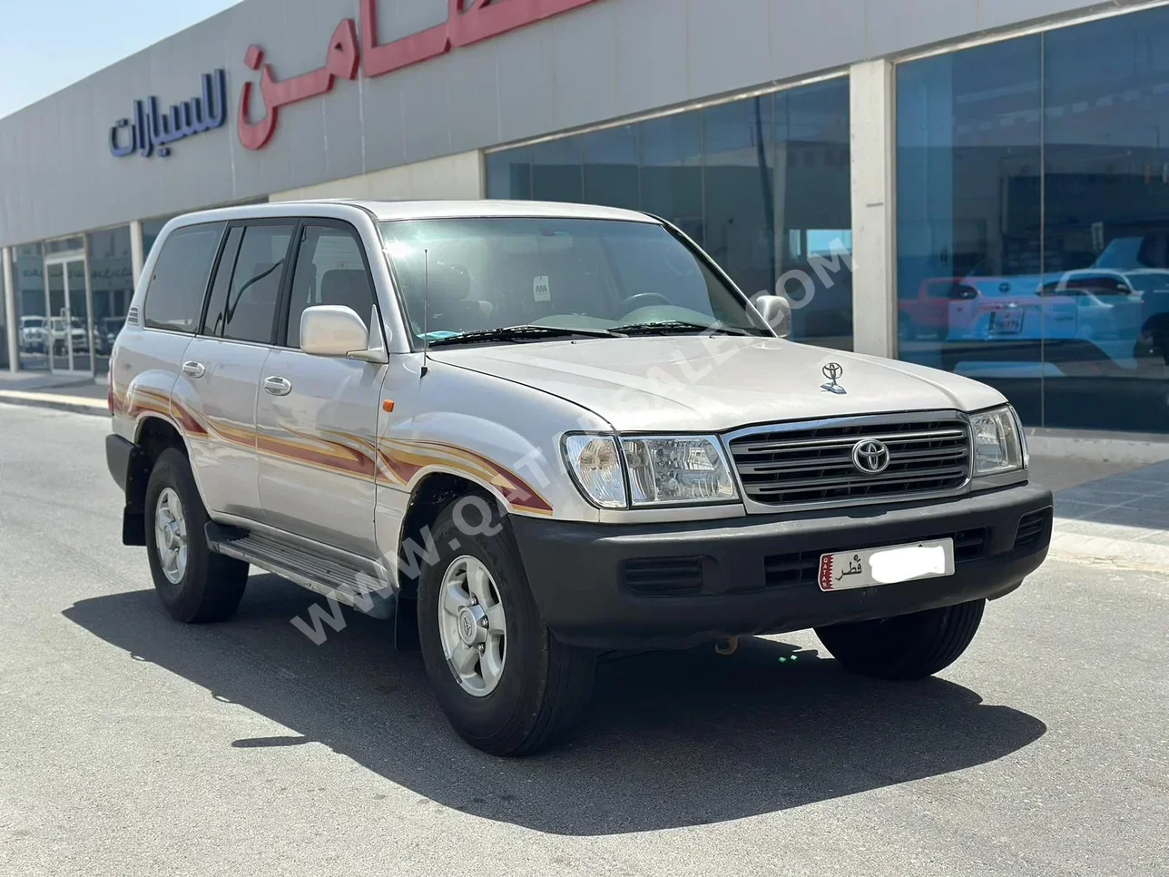 Toyota  Land Cruiser  GX  2004  Manual  76,000 Km  6 Cylinder  Four Wheel Drive (4WD)  SUV  Light Gray
