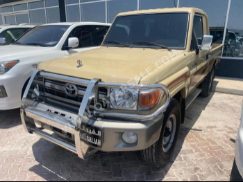 Toyota  Land Cruiser  LX  2008  Manual  360,000 Km  6 Cylinder  Four Wheel Drive (4WD)  Pick Up  Beige