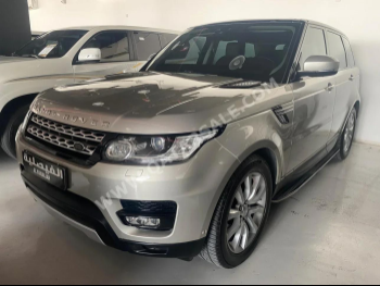 Land Rover  Range Rover  Sport HSE  2017  Automatic  177,000 Km  6 Cylinder  Four Wheel Drive (4WD)  SUV  Gold