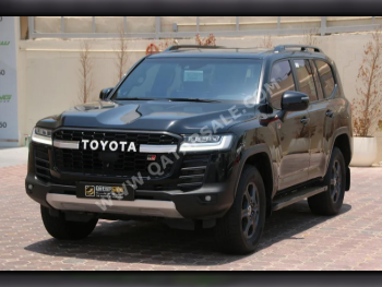 Toyota  Land Cruiser  GR Sport Twin Turbo  2023  Automatic  62,000 Km  6 Cylinder  Four Wheel Drive (4WD)  SUV  Black  With Warranty