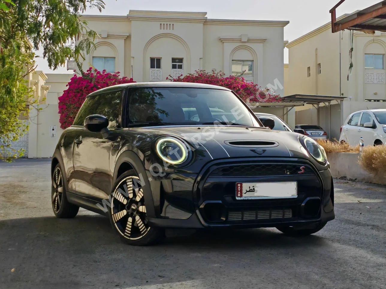 Mini  Cooper  S  2022  Automatic  48,000 Km  3 Cylinder  Front Wheel Drive (FWD)  Hatchback  Black