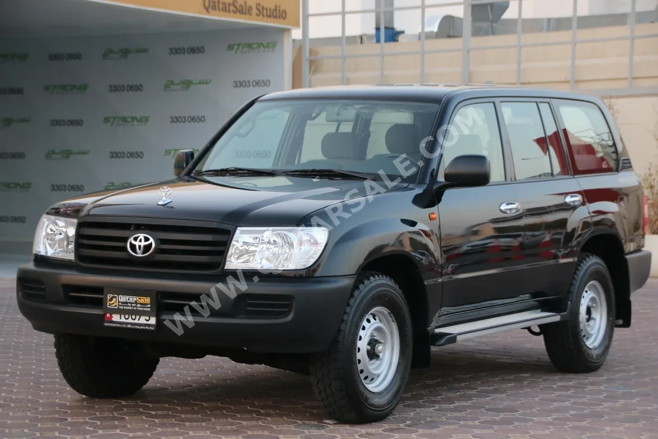 Toyota  Land Cruiser  G  2007  Manual  905 Km  6 Cylinder  Four Wheel Drive (4WD)  SUV  Black