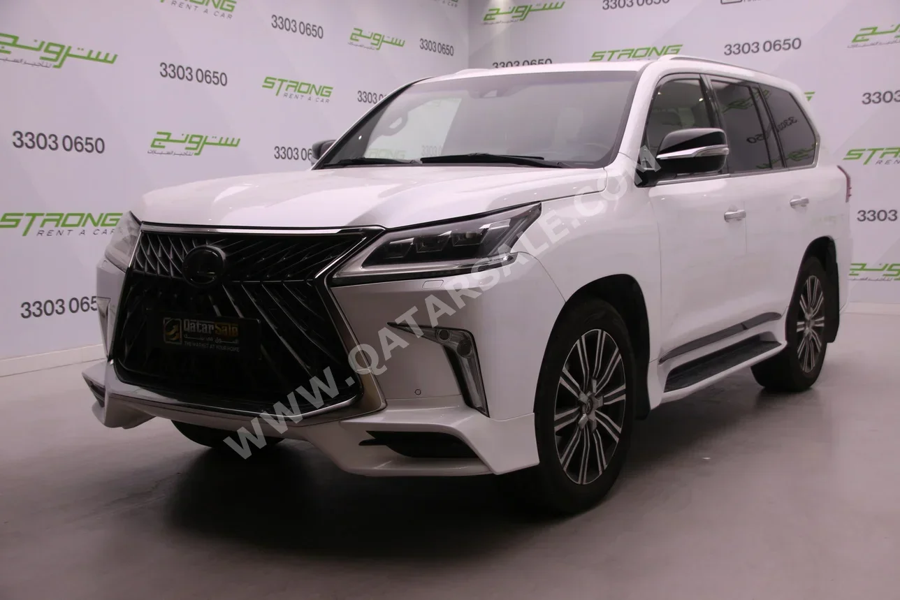 Lexus  LX  570 S  2018  Automatic  237,000 Km  8 Cylinder  Four Wheel Drive (4WD)  SUV  White