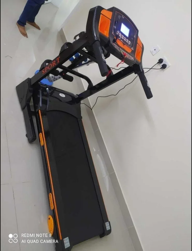 Fitness Machines - Treadmills  - Life Fitness  - Foldable