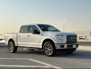 Ford  F  150  2015  Automatic  76,900 Km  6 Cylinder  Four Wheel Drive (4WD)  Pick Up  White