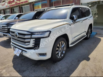 Toyota  Land Cruiser  VXR Twin Turbo  2024  Automatic  40,000 Km  6 Cylinder  Four Wheel Drive (4WD)  SUV  White  With Warranty