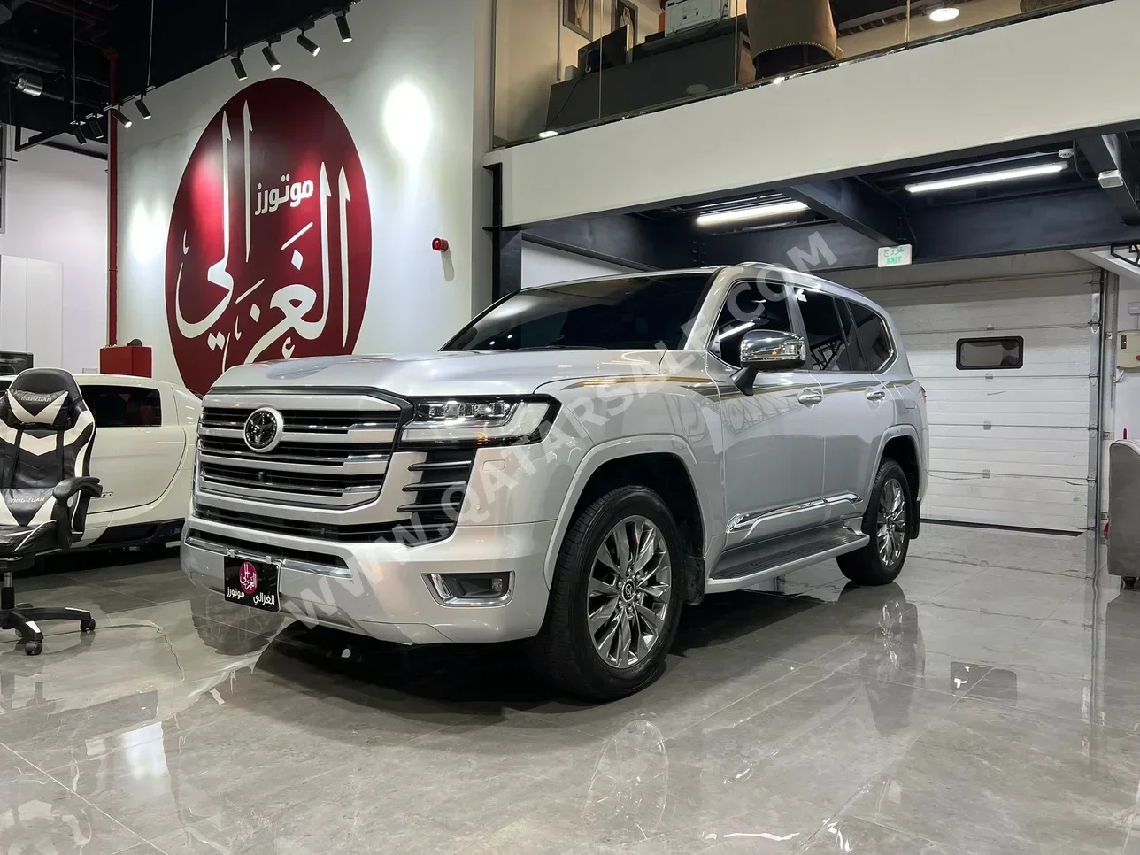 Toyota  Land Cruiser  VXR Twin Turbo  2024  Automatic  36,000 Km  6 Cylinder  Four Wheel Drive (4WD)  SUV  Silver  With Warranty