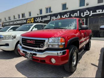 GMC  Sierra  SLE  2002  Manual  285,000 Km  8 Cylinder  Four Wheel Drive (4WD)  Pick Up  Red