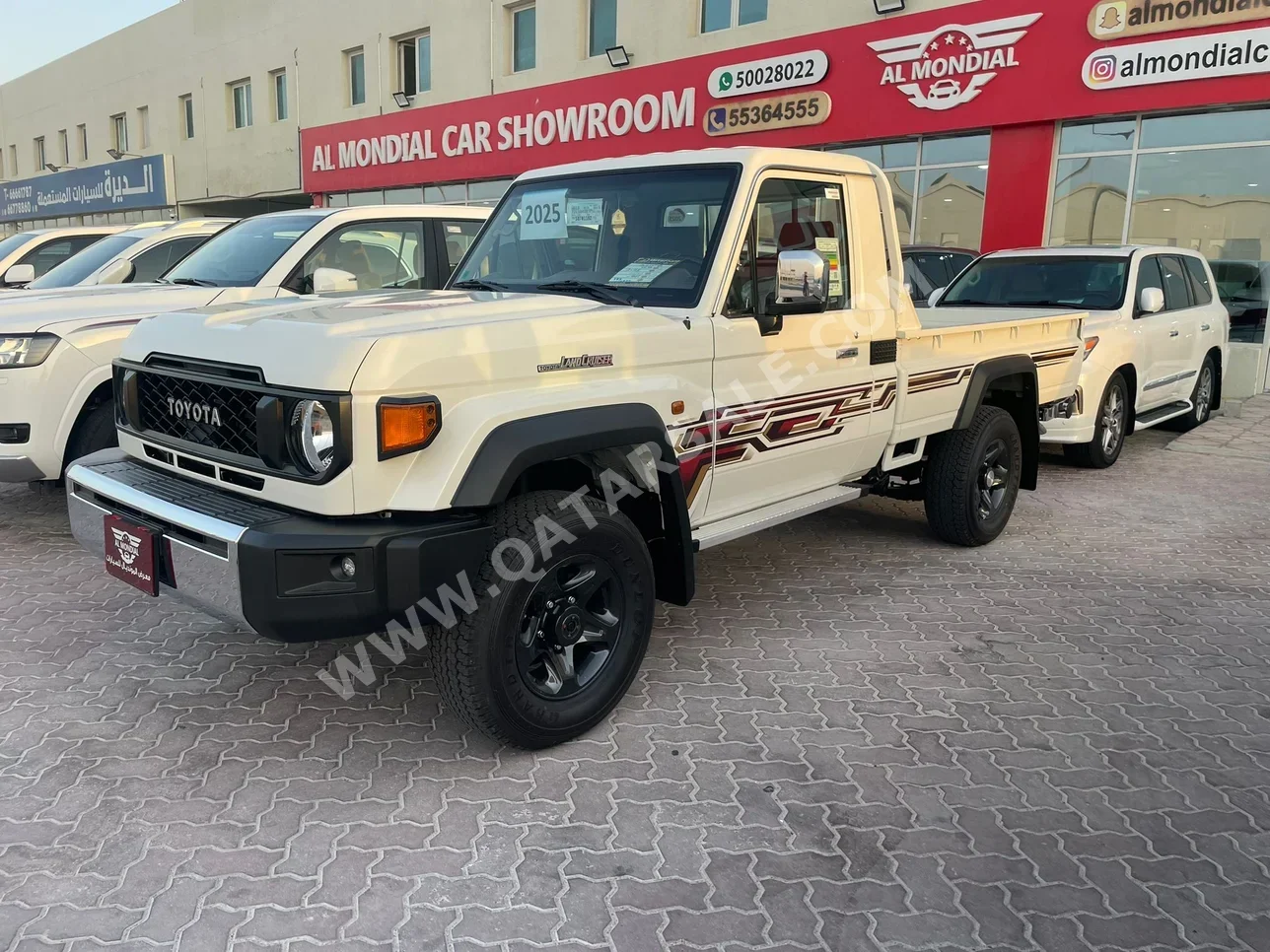 Toyota  Land Cruiser  LX  2025  Automatic  0 Km  6 Cylinder  Four Wheel Drive (4WD)  Pick Up  White  With Warranty