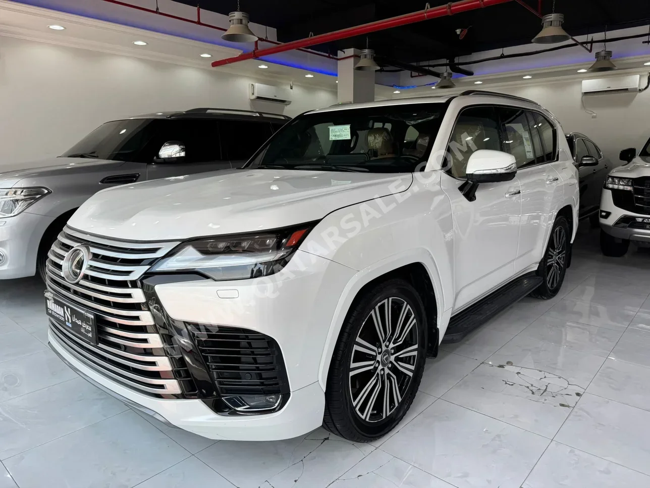 Lexus  LX  600  2023  Automatic  64,000 Km  6 Cylinder  Four Wheel Drive (4WD)  SUV  White  With Warranty