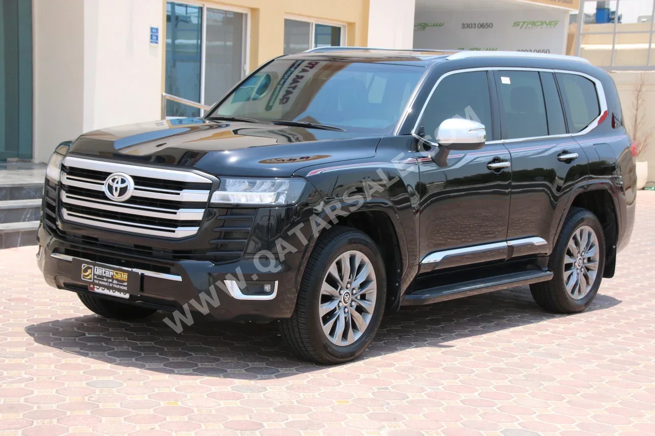 Toyota  Land Cruiser  GXR Twin Turbo  2024  Automatic  24,000 Km  6 Cylinder  Four Wheel Drive (4WD)  SUV  Black  With Warranty