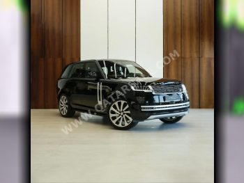 Land Rover  Range Rover  HSE  2023  Automatic  43,284 Km  6 Cylinder  Four Wheel Drive (4WD)  SUV  Black  With Warranty