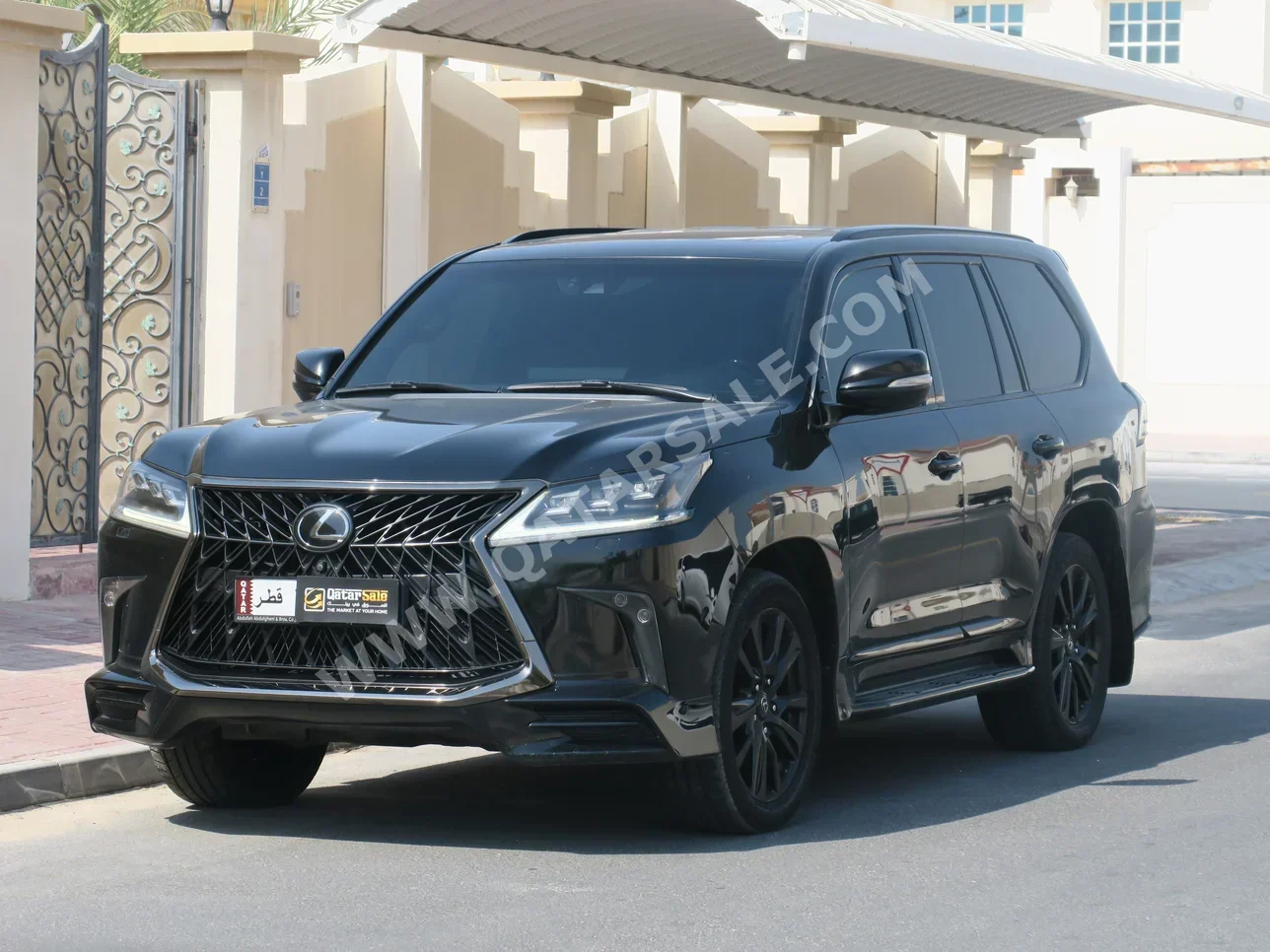 لكزس  ال اكس  570 اس بلاك ايديشن  2019  اوتوماتيك  208,000 كم  8 سلندر  دفع رباعي  اس يو في  أسود