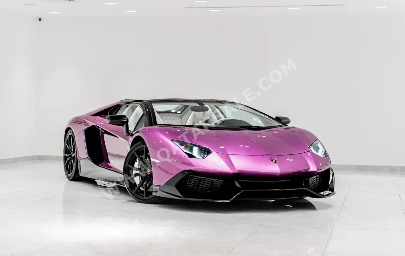 Lamborghini  Aventador  Roadster  2015  Automatic  47,000 Km  8 Cylinder  Rear Wheel Drive (RWD)  Convertible  Purple