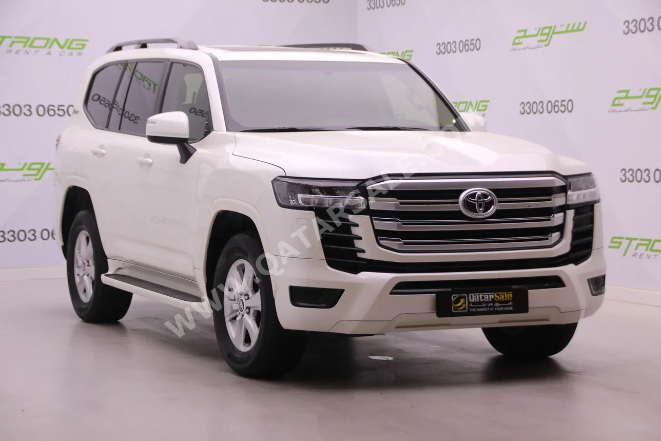 Toyota  Land Cruiser  GXR Twin Turbo  2022  Automatic  92,355 Km  6 Cylinder  Four Wheel Drive (4WD)  SUV  White