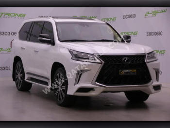 Lexus  LX  570 S  2019  Automatic  205,000 Km  8 Cylinder  Four Wheel Drive (4WD)  SUV  White