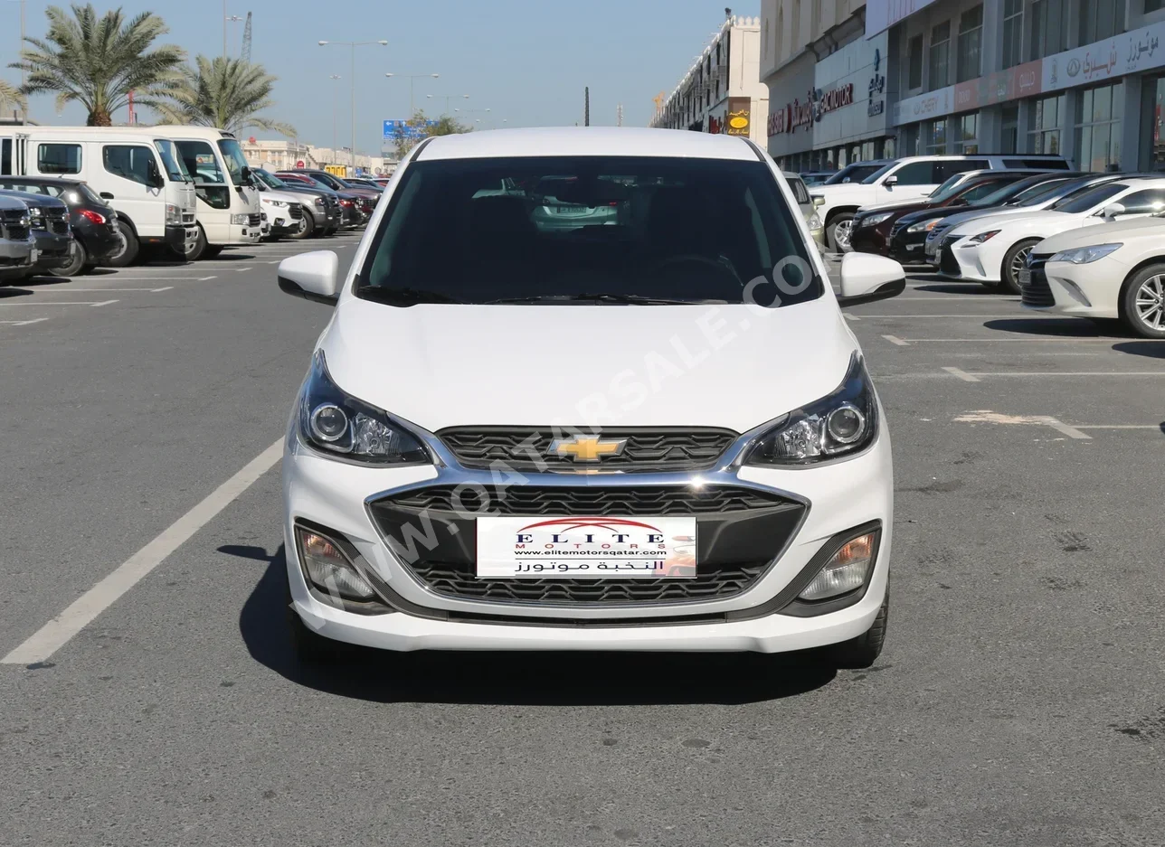 شفروليه  سبارك  2019  اوتوماتيك  148,000 كم  4 سلندر  سحب امامي  هاتشباك  أبيض