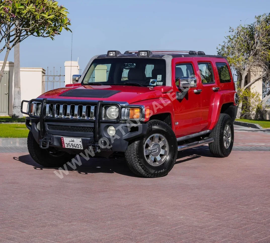 Hummer  H3  2005  Automatic  174,000 Km  5 Cylinder  Four Wheel Drive (4WD)  SUV  Red