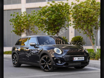 Mini  Cooper  Clubman S  2022  Automatic  48,000 Km  4 Cylinder  Front Wheel Drive (FWD)  Hatchback  Black  With Warranty
