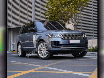 Land Rover  Range Rover  Vogue SE Super charged  2020  Automatic  40,000 Km  8 Cylinder  Four Wheel Drive (4WD)  SUV  Gray  With Warranty