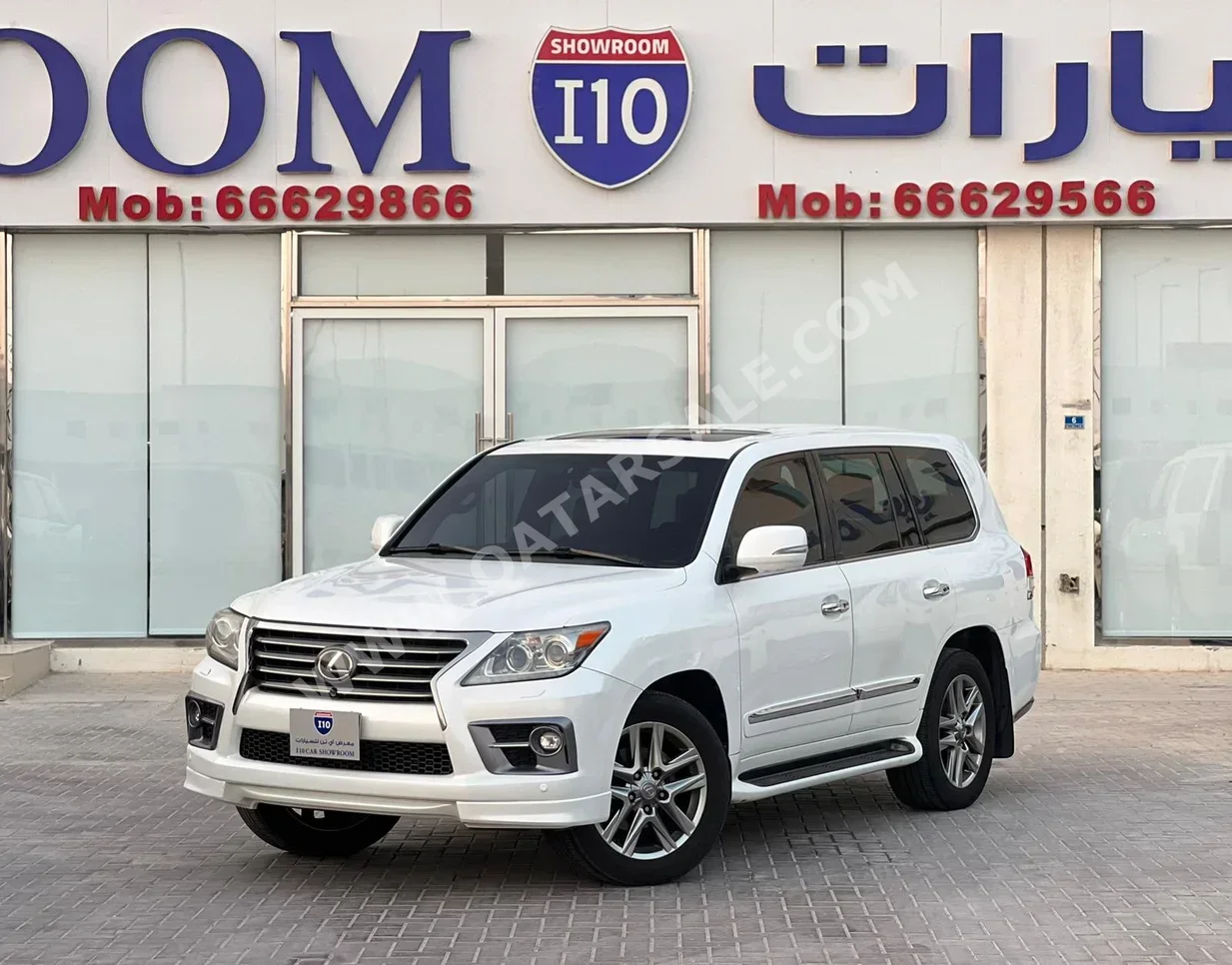 Lexus  LX  570 S  2014  Automatic  210,000 Km  8 Cylinder  Four Wheel Drive (4WD)  SUV  White