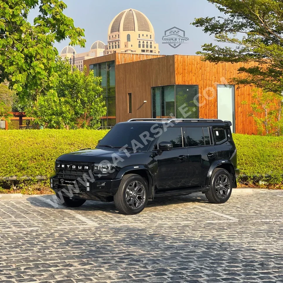 Jetour  T2  I-DM  2025  Automatic  600 Km  4 Cylinder  Four Wheel Drive (4WD)  SUV  Black  With Warranty