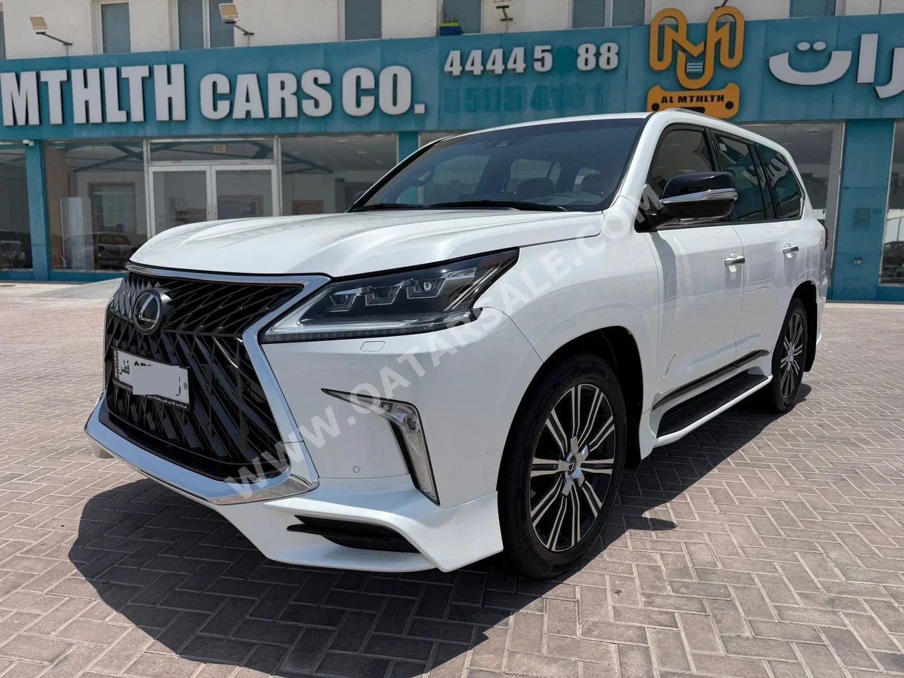 Lexus  LX  570 S  2016  Automatic  146,000 Km  8 Cylinder  Four Wheel Drive (4WD)  SUV  White