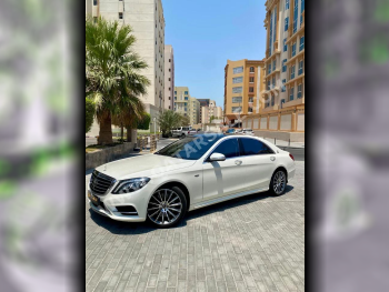 مرسيدس - بنز  اس - كلاس  500 AMG  2014  اوتوماتيك  45,800 كم  8 سلندر  دفع رباعي  سيدان  أبيض