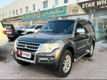 ميتسوبيشي  باجيرو  2014  اوتوماتيك  288,000 كم  6 سلندر  دفع رباعي  اس يو في  رمادي