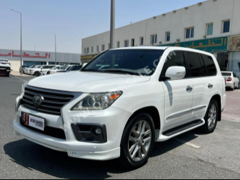 Lexus  LX  570  2012  Automatic  441,000 Km  8 Cylinder  Four Wheel Drive (4WD)  SUV  White