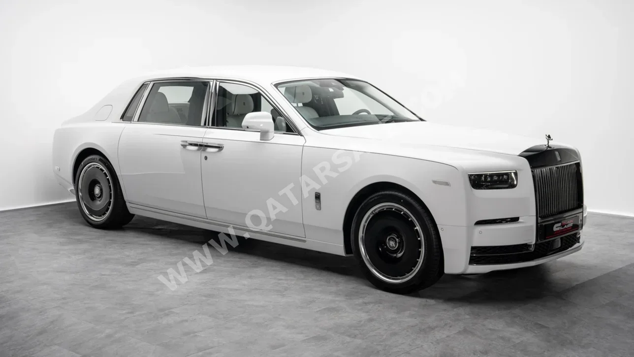 Rolls-Royce  Phantom  EWB  2025  Automatic  57 Km  12 Cylinder  All Wheel Drive (AWD)  Sedan  White