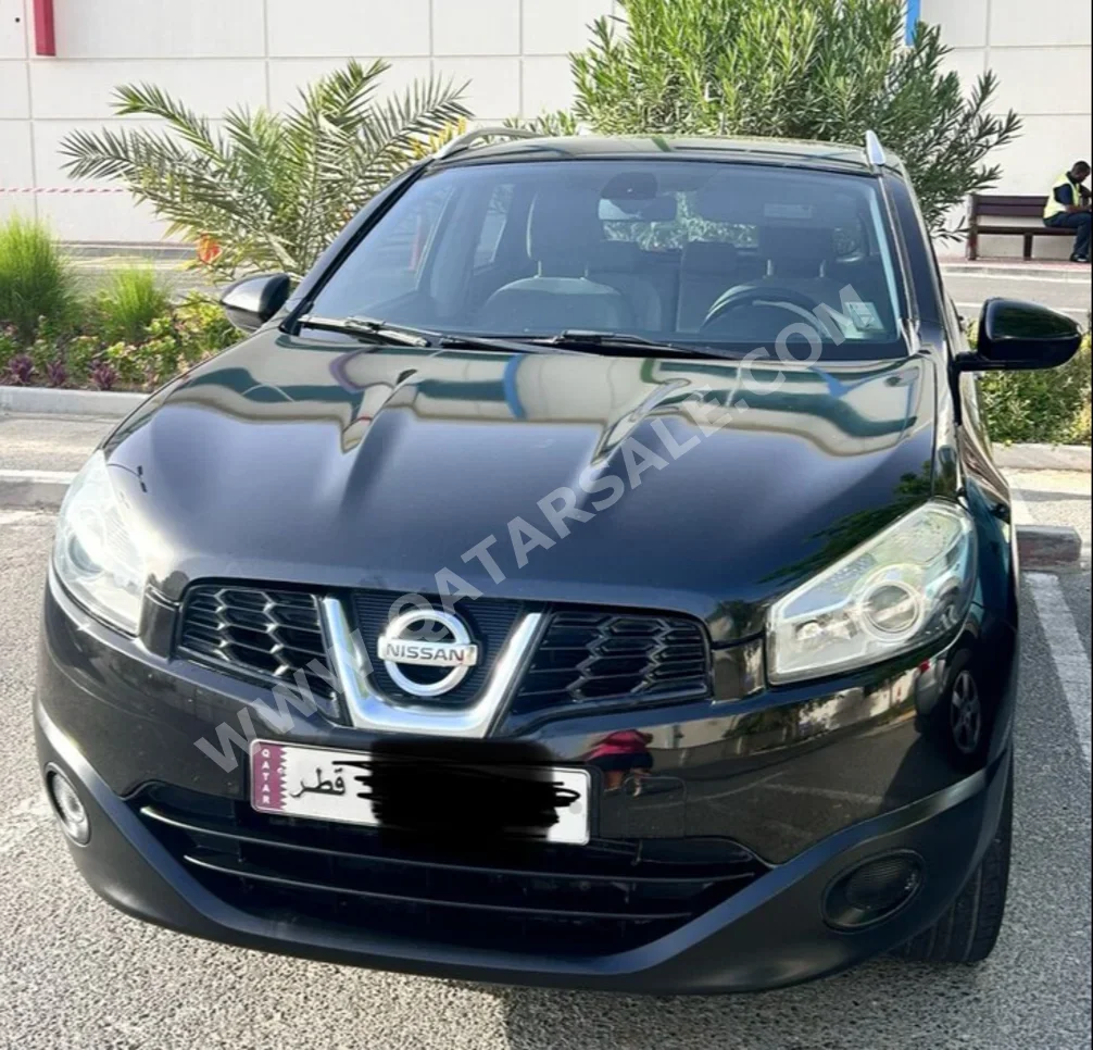 Nissan  Qashqai  SE  2013  Automatic  156,500 Km  4 Cylinder  SUV  Black