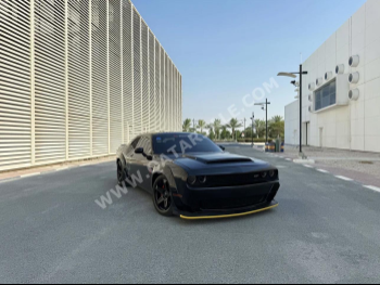 Dodge  Challenger  SRT  2016  Automatic  160,000 Km  8 Cylinder  Rear Wheel Drive (RWD)  Coupe / Sport  Black