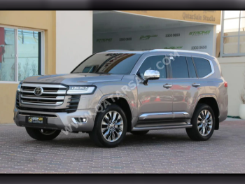 Toyota  Land Cruiser  VXR Twin Turbo  2023  Automatic  18,000 Km  6 Cylinder  Four Wheel Drive (4WD)  SUV  Bronze  With Warranty