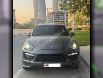 بورش  كيان  جي تي اس  2014  اوتوماتيك  184,000 كم  8 سلندر  دفع رباعي  اس يو في  رمادي
