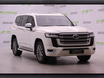 Toyota  Land Cruiser  VX Twin Turbo  2023  Automatic  15,000 Km  6 Cylinder  Four Wheel Drive (4WD)  SUV  White  With Warranty