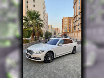 BMW  7-Series  750 Li  2016  Automatic  24,000 Km  8 Cylinder  Four Wheel Drive (4WD)  Sedan  White