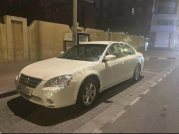Nissan  Altima  2.5 S  2007  Automatic  183,000 Km  4 Cylinder  Sedan  White
