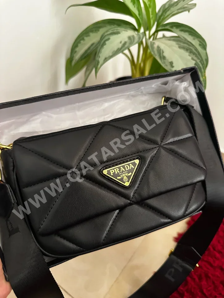 Purses  - Prada  - Black  - Genuine Leather  - For Women