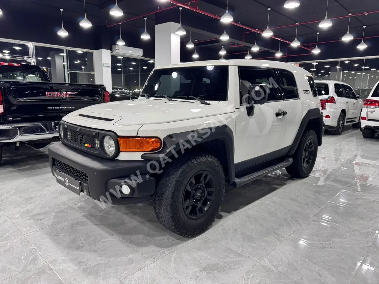 Toyota  FJ Cruiser  2015  Automatic  281,000 Km  6 Cylinder  Four Wheel Drive (4WD)  SUV  White