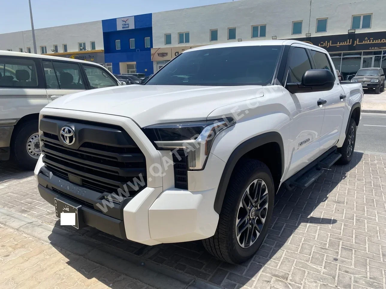 Toyota  Tundra  2024  Automatic  44,000 Km  8 Cylinder  Four Wheel Drive (4WD)  Pick Up  White